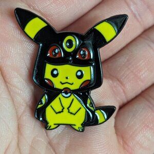 Kawaii Cute Pokemon Pikachu in Umbreon Eevee Costume Cosplay Enamel Pin